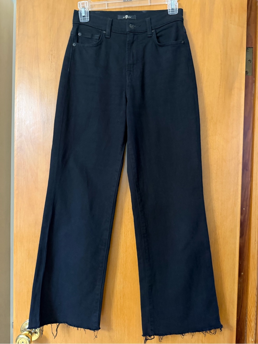 NWOT Women’s 7 For All Mankind Black Wide-Leg Raw Hem Jeans